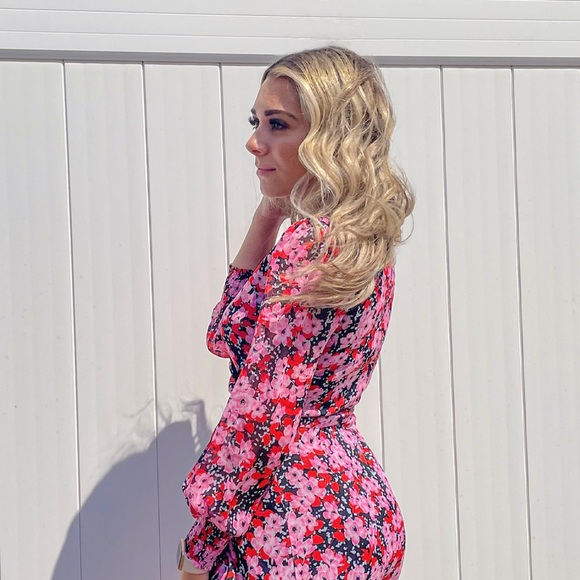 Meet your Posher, Alia - Picture 3 of 6